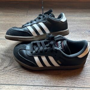Adidas Samba Indoor Soccer Shoes